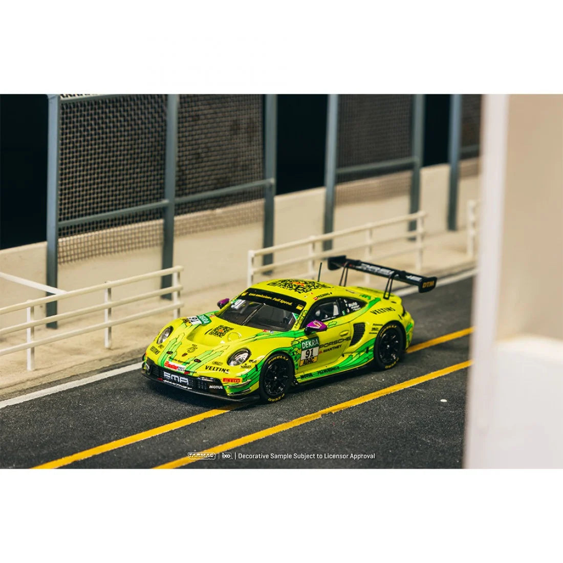 Tarmac Works 1/64 Porsche 911 GT3 R DTM Champion 2023