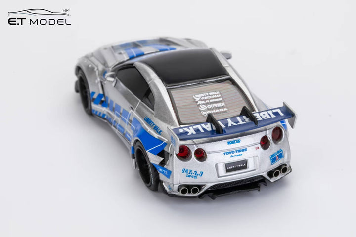 ET MODEL 1/64 NISSA GT R35 LB Widebody Modificado Versión 1.5 FNF Plata Azul