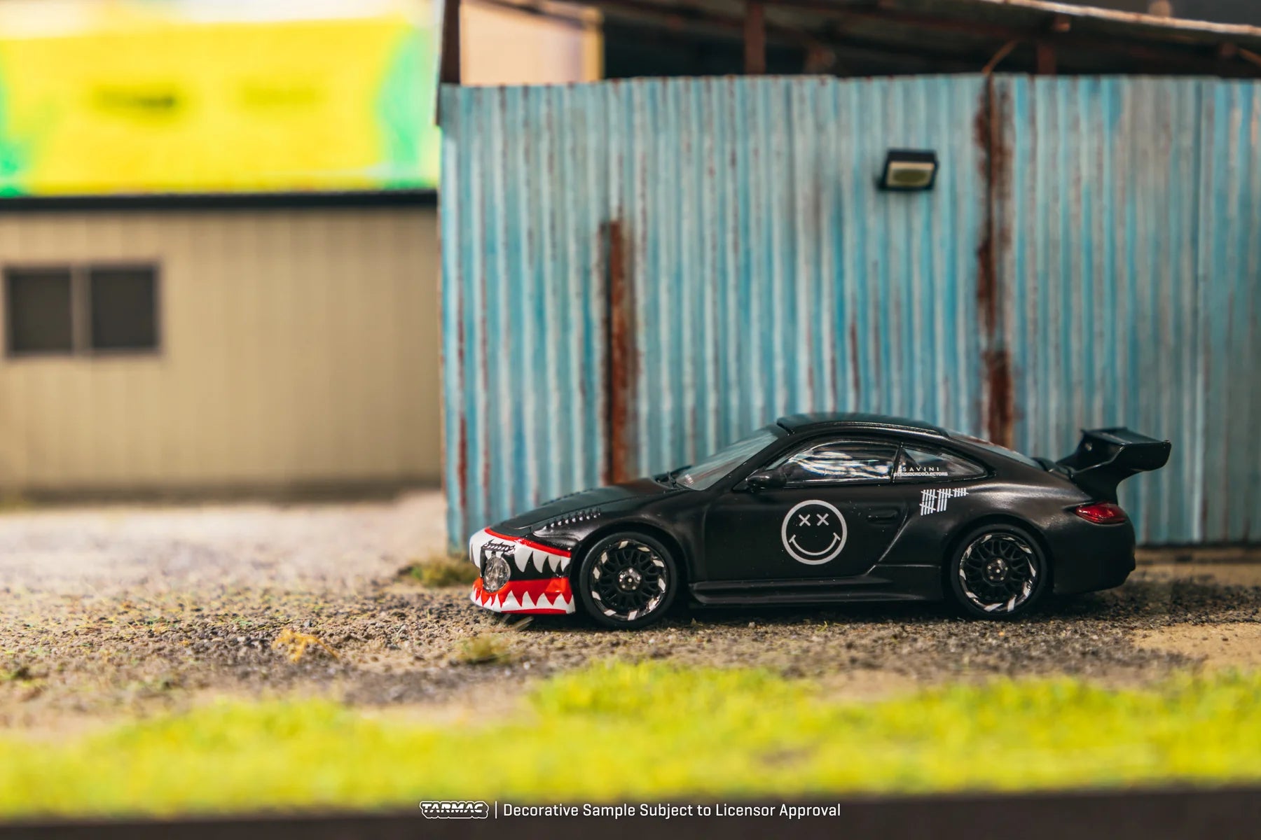 Tarmac Works 1:64 Old & New 997 Matte Black
