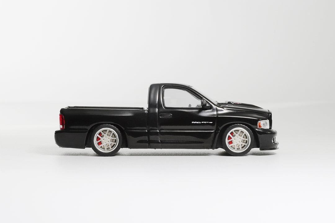 SHOOM 64 TOYOTA RAM SRT-10 NEGRO