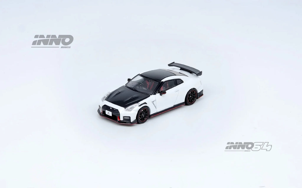 INNO 64 1:64 NISSAN GT-R (R35) NISMO White