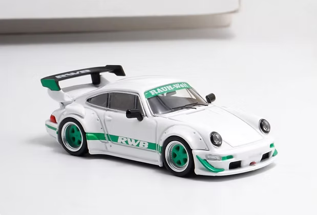 STAR MODEL PORSCHE RWB 964 WIDE BODY GT WHITE AND GREEN