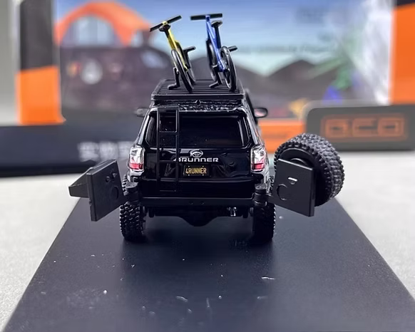 GCD TOYOTA 4RUNNER TRUCK PRERUNNER WITH CAMPER ACCESSORIES 1/64