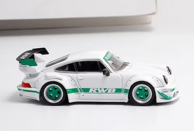 STAR MODEL PORSCHE RWB 964 WIDE BODY GT WHITE AND GREEN