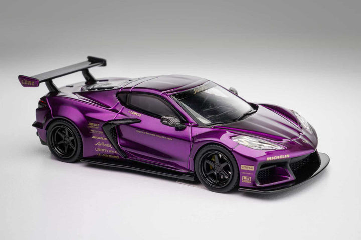 FINE MODEL 1/64 LB CORVETTE C8 METALLIC PURPLE