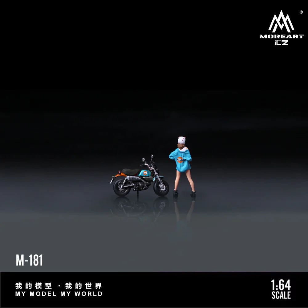MOREART 1:64 MONKEY 125 GULF MOTORCYCLE DOLL