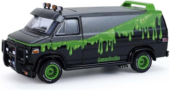 GREENLIGHT 1/64 1983 GMC V ANDURA GARBAGE PAIL KIDS