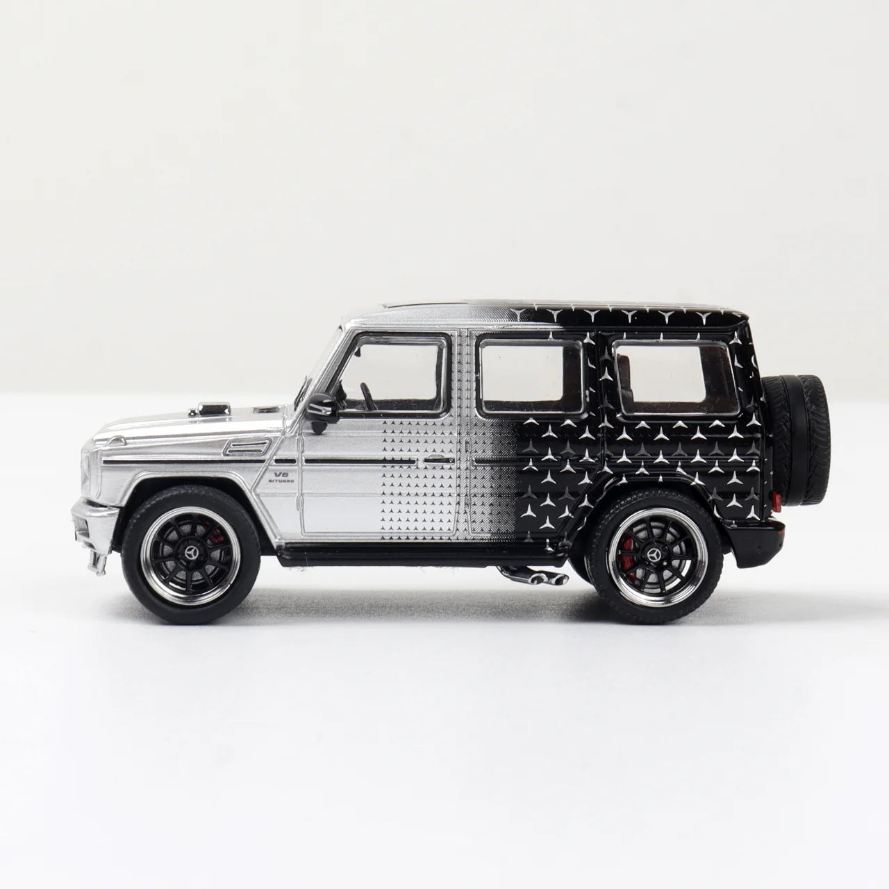 LMF Model 1:64 Mercedes Benz G63 Modified Star Livery silver