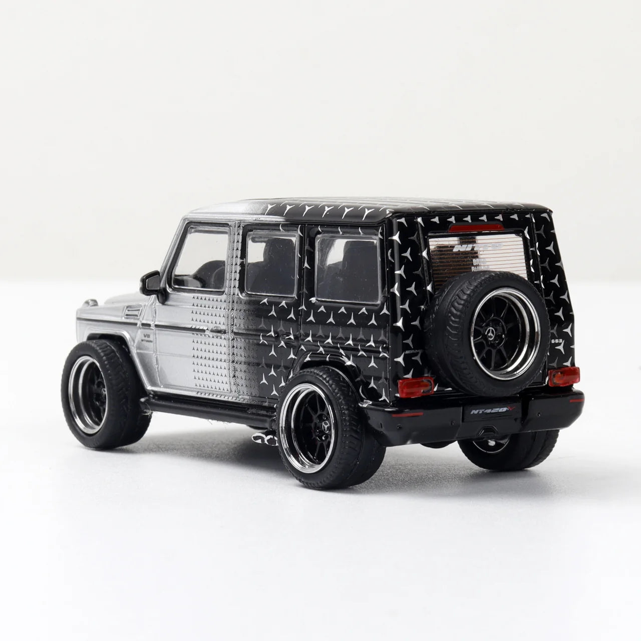 LMF Model 1:64 Mercedes Benz G63 Modified Star Livery silver