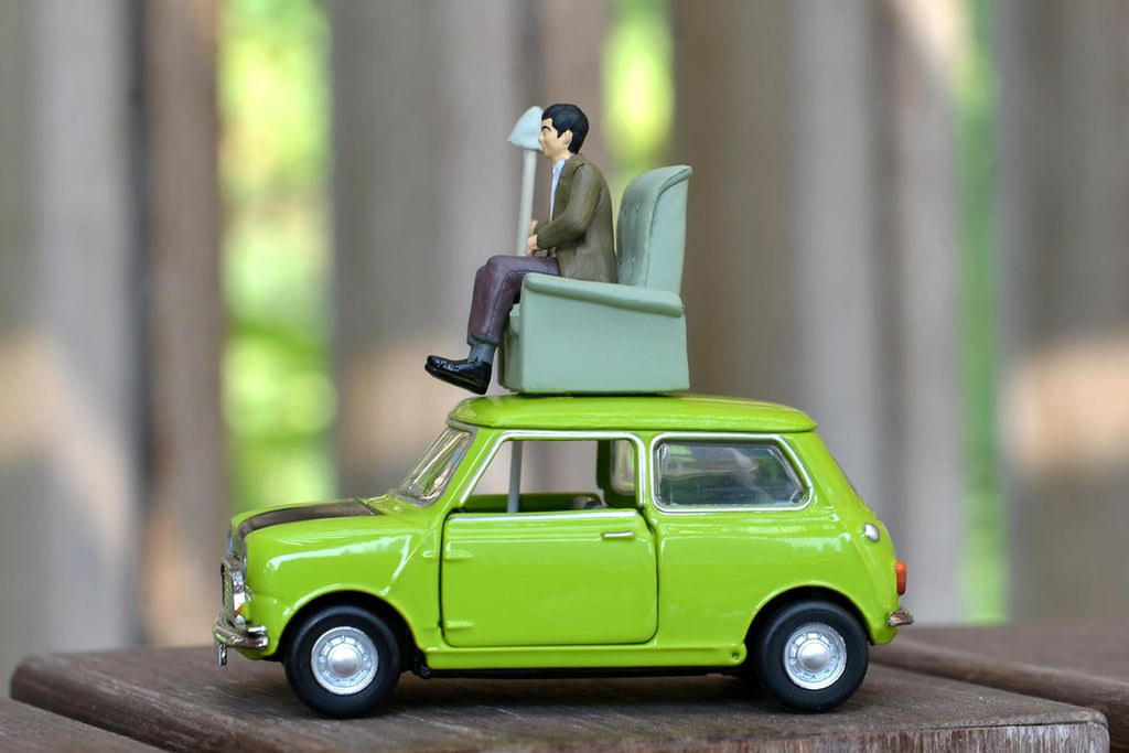 TINY CITY 1/50 Mr. Bean Mini Set with Sofa Diecast Mini Car