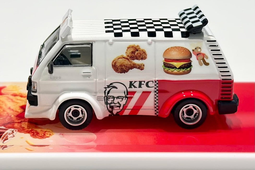 BLISS 1/64 MITSUBISHI DELICA KFC LIVERY