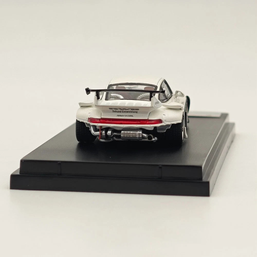 STREET WARRIOR 1/64 PORSCHE RAUH WEIT ARMY GIRL BLANCO