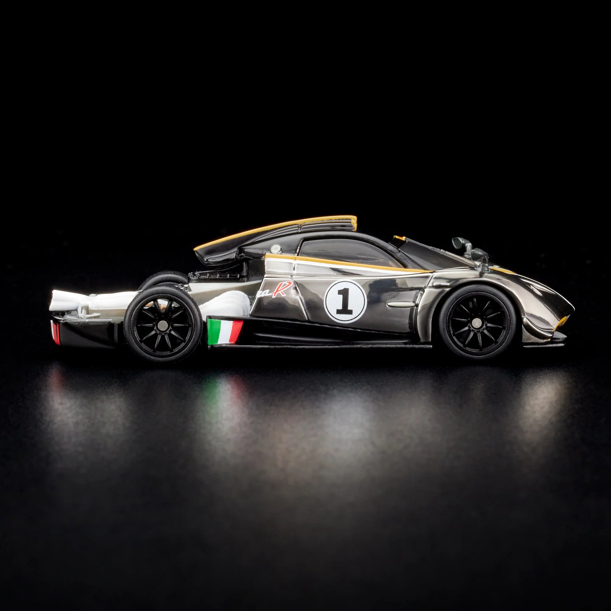 RLC Exclusive ‘21 Pagani Huayra R Collectible Diecast