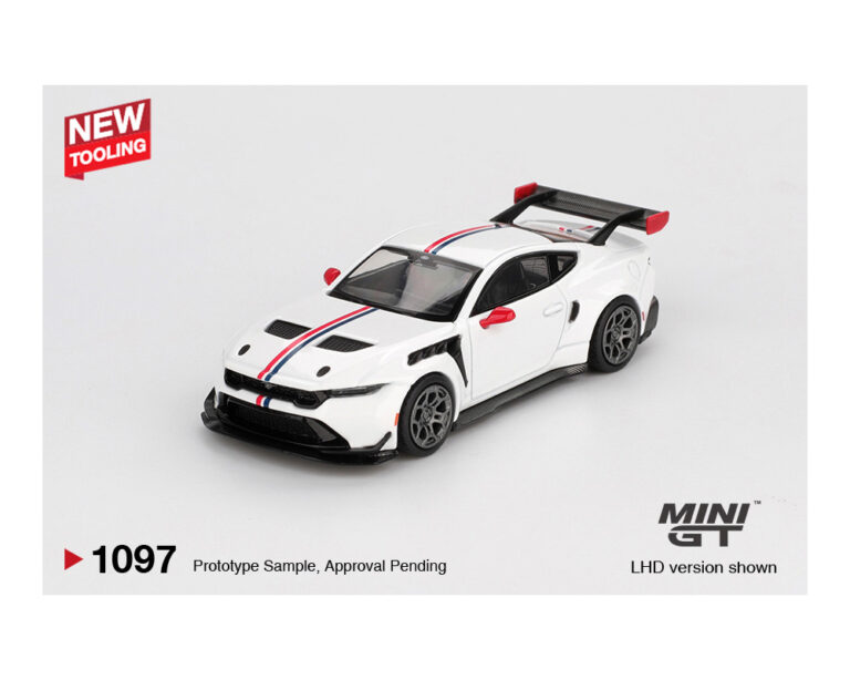 |||PREVENTA|||Mini GT 1:64 Ford Mustang GTD Spirit of America – Blanco (PRESENTACIÓN EN BLISTER)