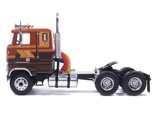 IXXO MODEL CARS 1/64 FORD CL 9000 1976