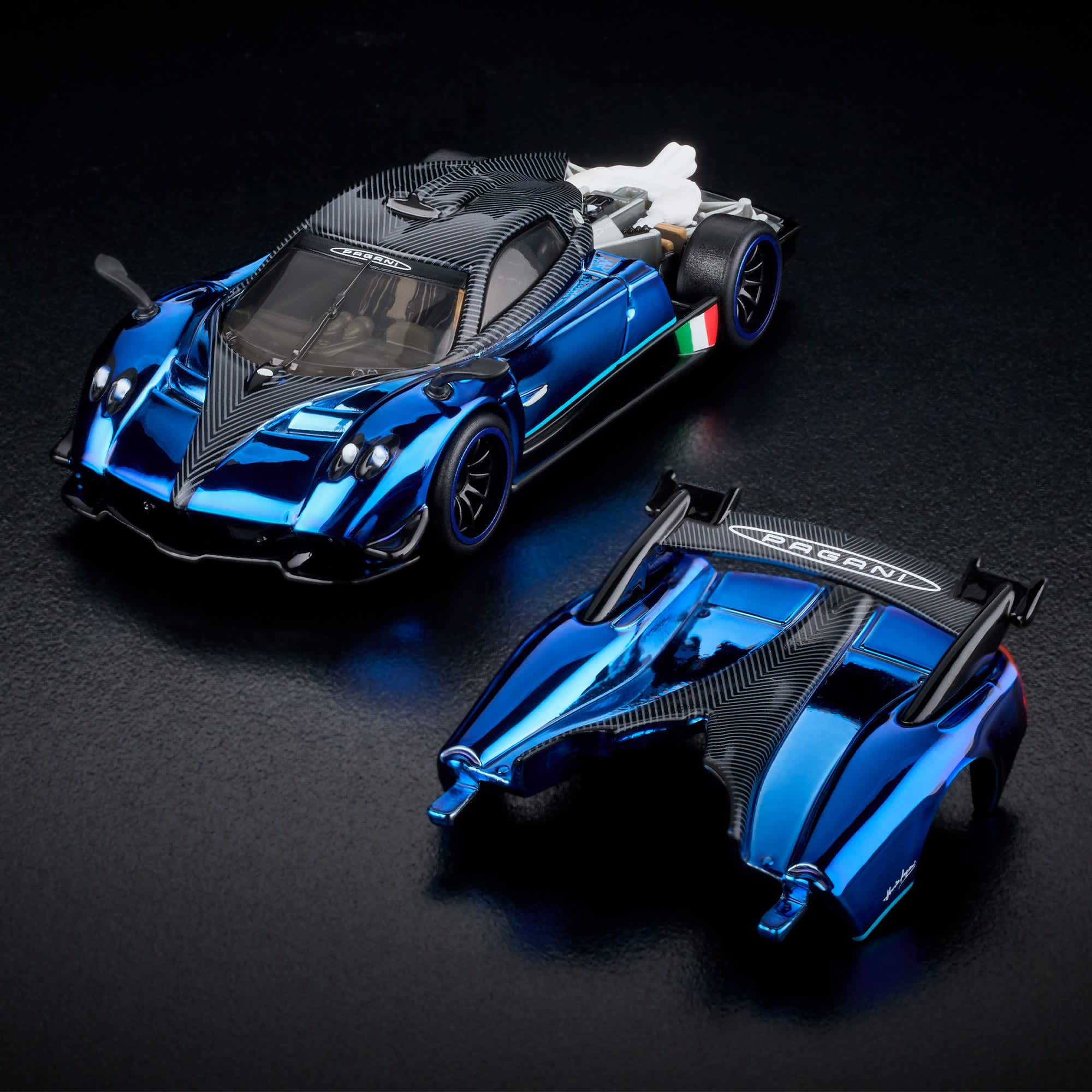 RLC Exclusive 2021 Pagani Huayra R AZUL