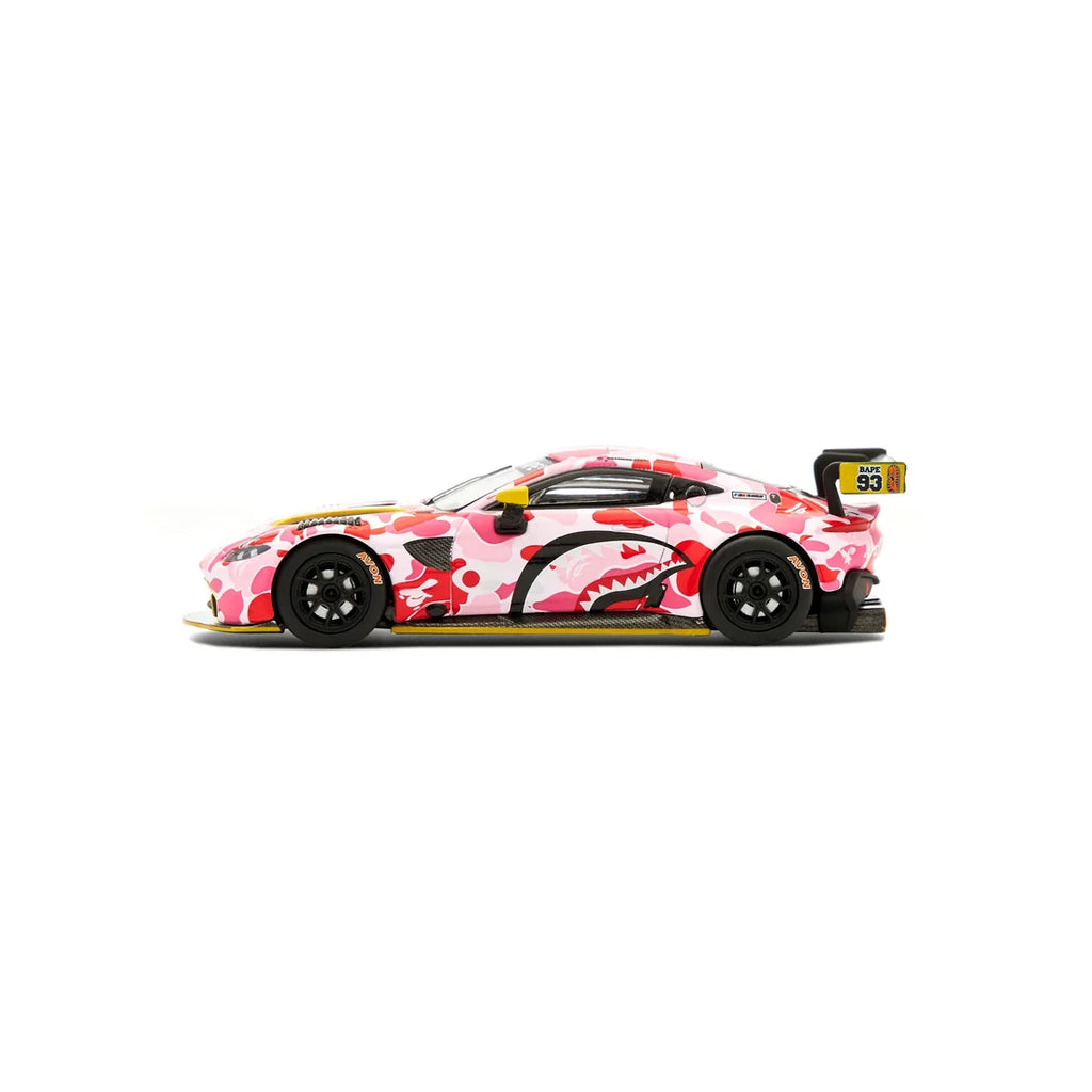 POP RACE X BAPE 1/64 - Aston Martin GT3 Pink