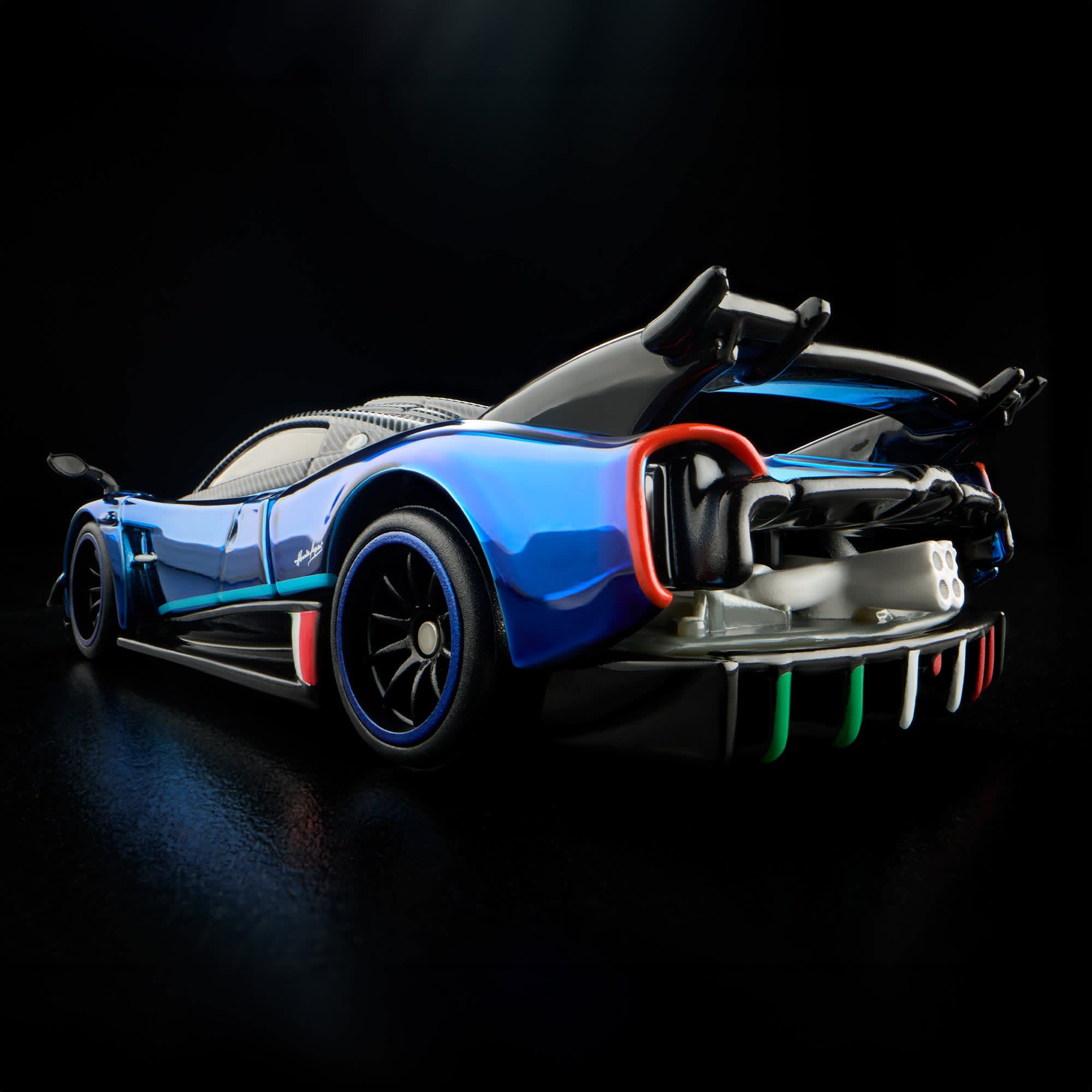 RLC Exclusive 2021 Pagani Huayra R AZUL