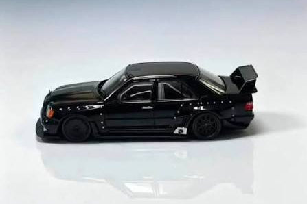 RHINO MODEL 1/64 MERCEDES BENZ W124 NEGRO