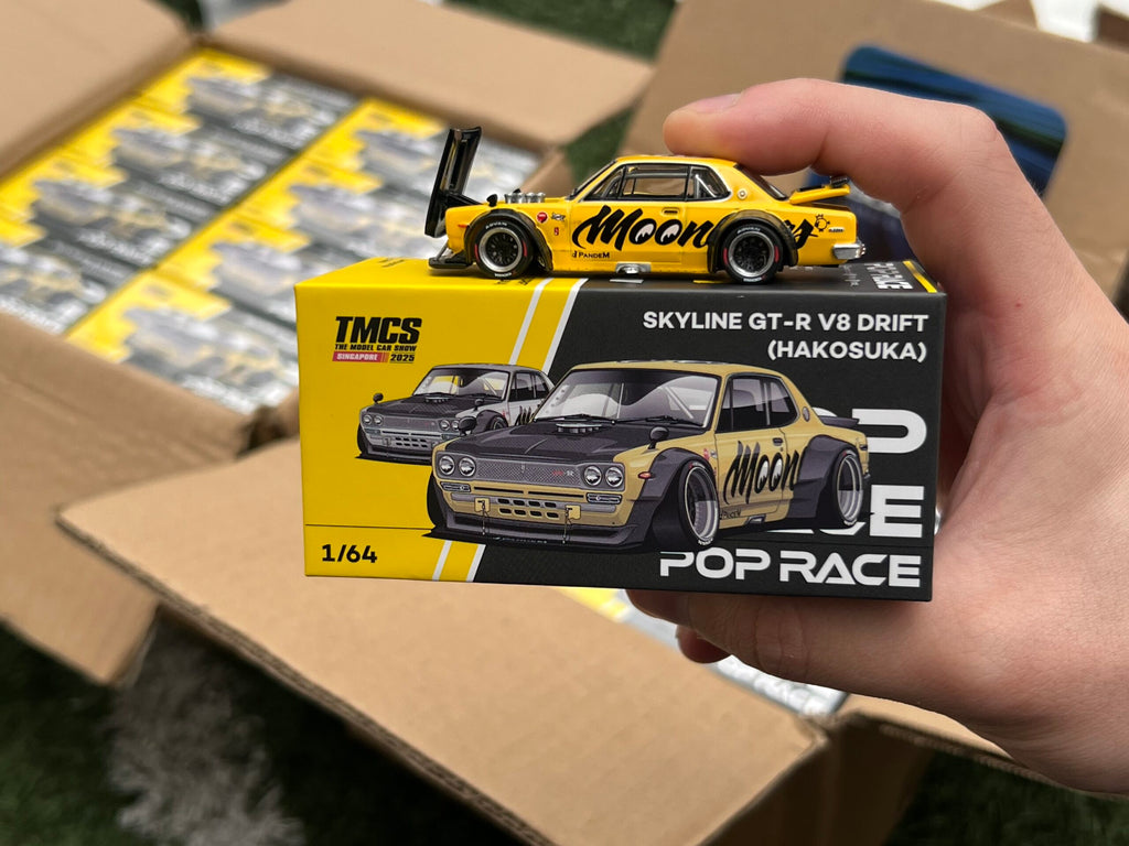 POPRACE 1/64 SKYLINE GT-R V8 DRIFT (HAKOSUKA) MOONEYES TMCS SINGAPORE SPECIAL EDITION