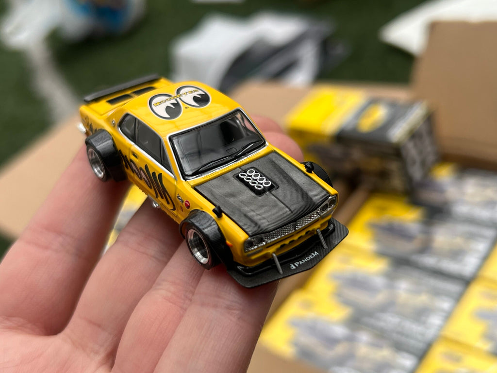 POPRACE 1/64 SKYLINE GT-R V8 DRIFT (HAKOSUKA) MOONEYES TMCS SINGAPORE SPECIAL EDITION