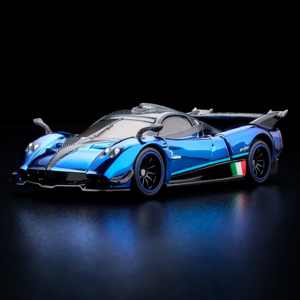 RLC Exclusive 2021 Pagani Huayra R AZUL