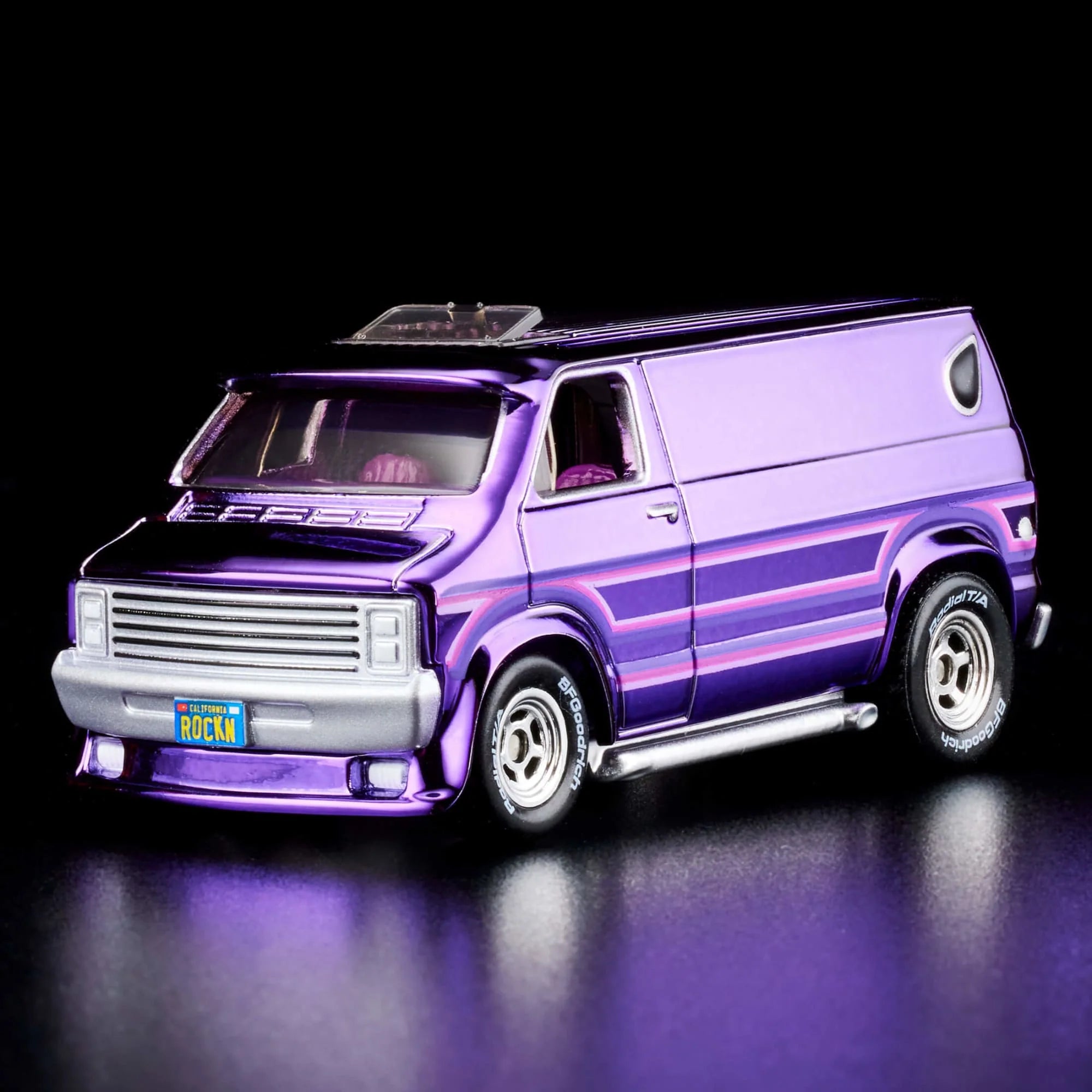 RLC Exclusive ‘70s Dodge Tradesman Van Collectible Diecast