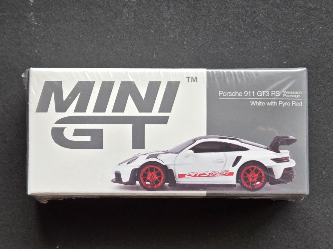 MINI GT 706 Porsche 911 (992) GT3 RS en caja