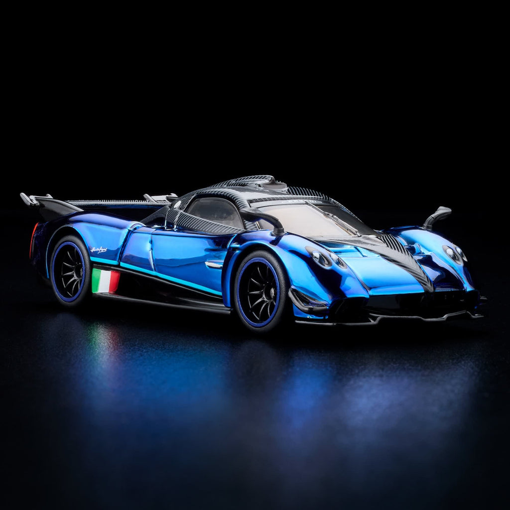 RLC Exclusive 2021 Pagani Huayra R AZUL