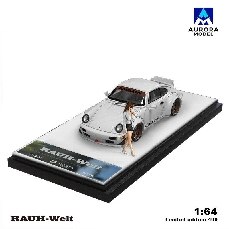 AURORA MODEL 1/64 RWB 964 PEARL WHITE DUCK TAIL DOLL