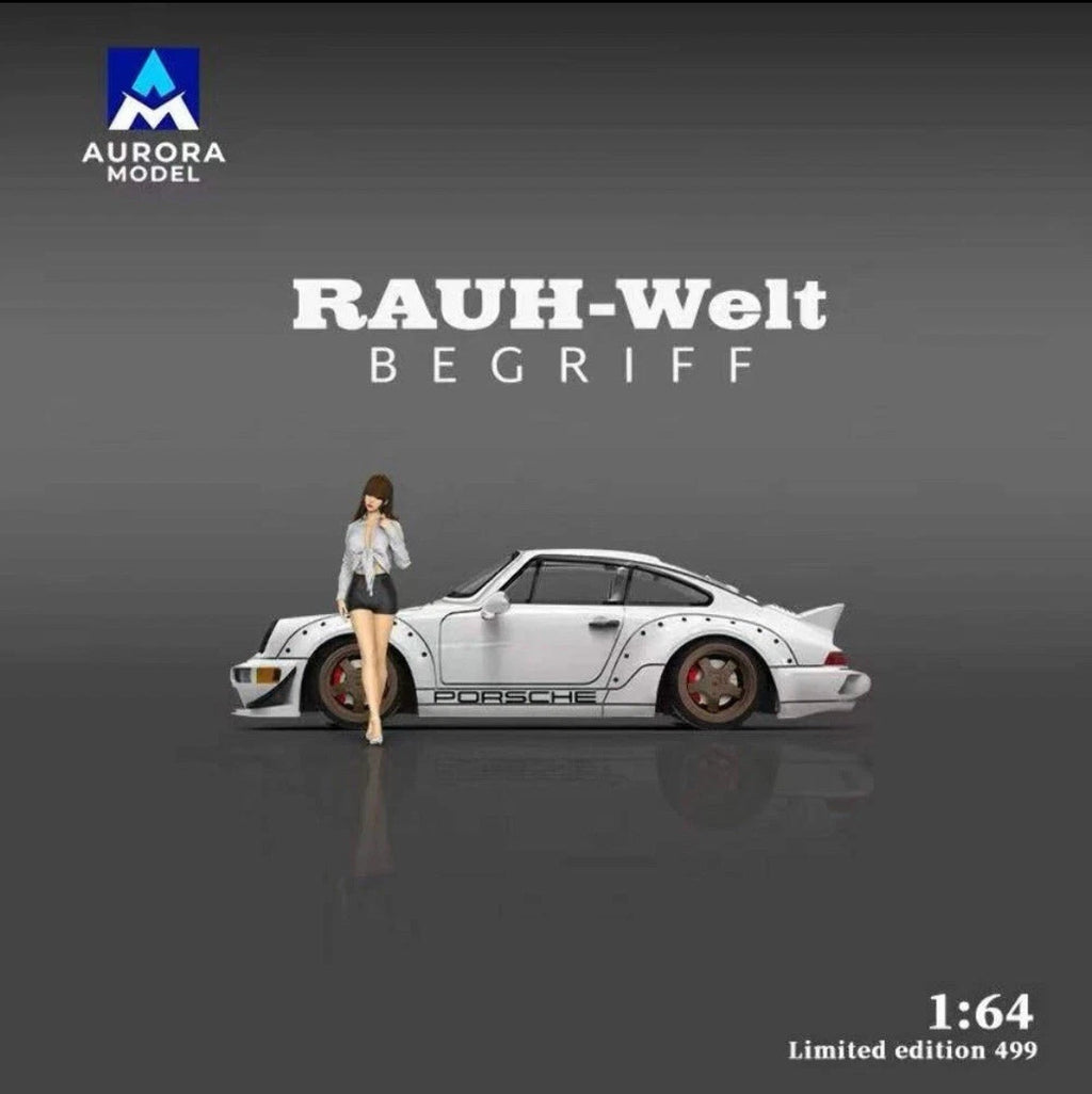 AURORA MODEL 1/64 RWB 964 PEARL WHITE DUCK TAIL DOLL