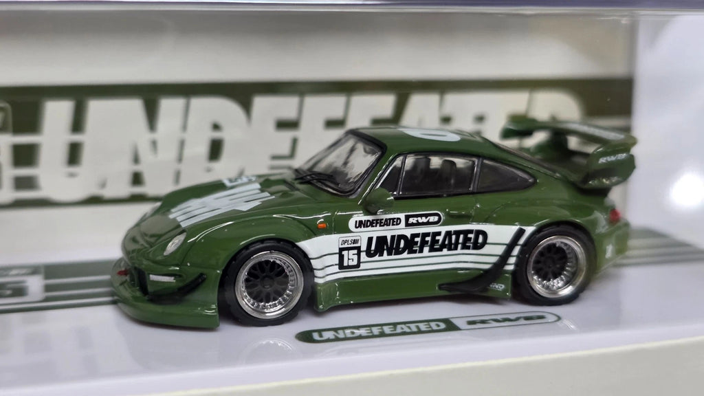 INNO64 Porsche 964 RWB Undefeated GREEN IDE 2025