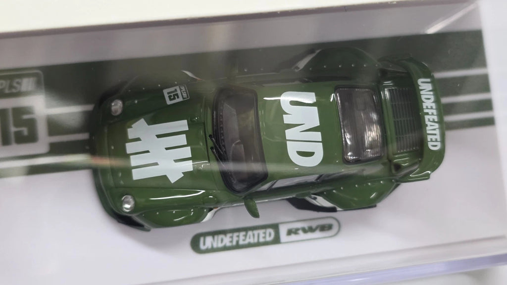 INNO64 Porsche 964 RWB Undefeated GREEN IDE 2025