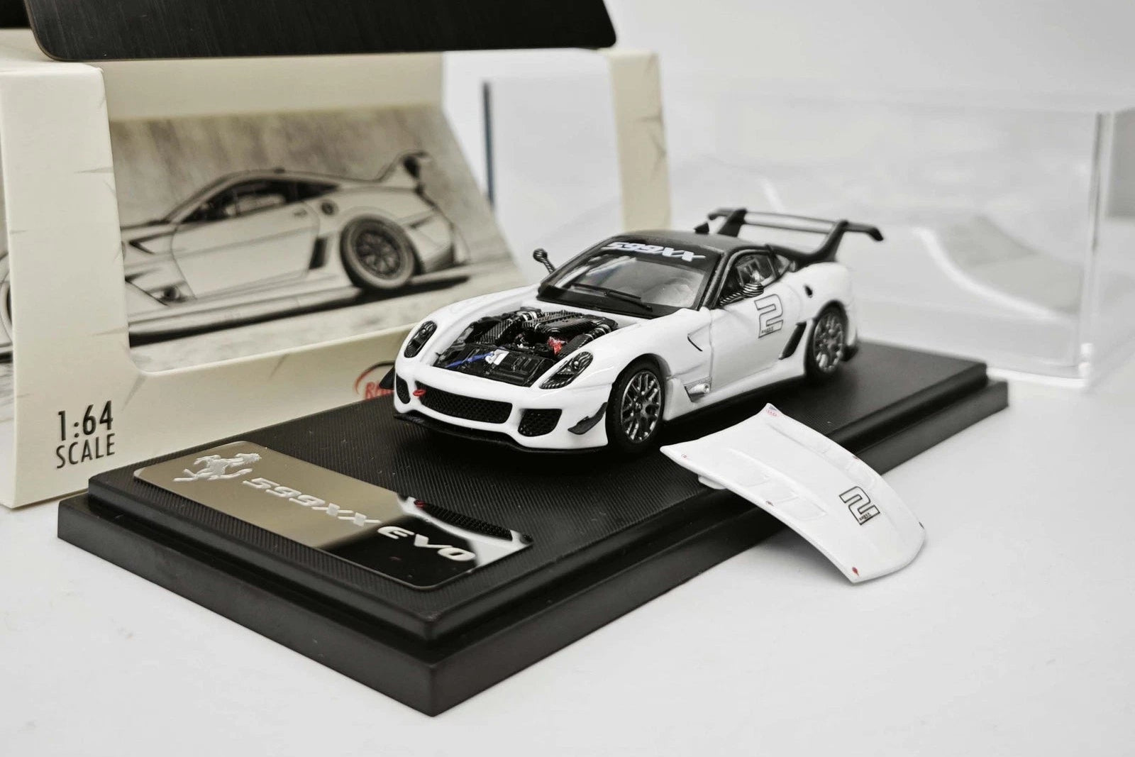 DIECAST MODEL 1/64 FERRARI 599XX #2 BLANCO