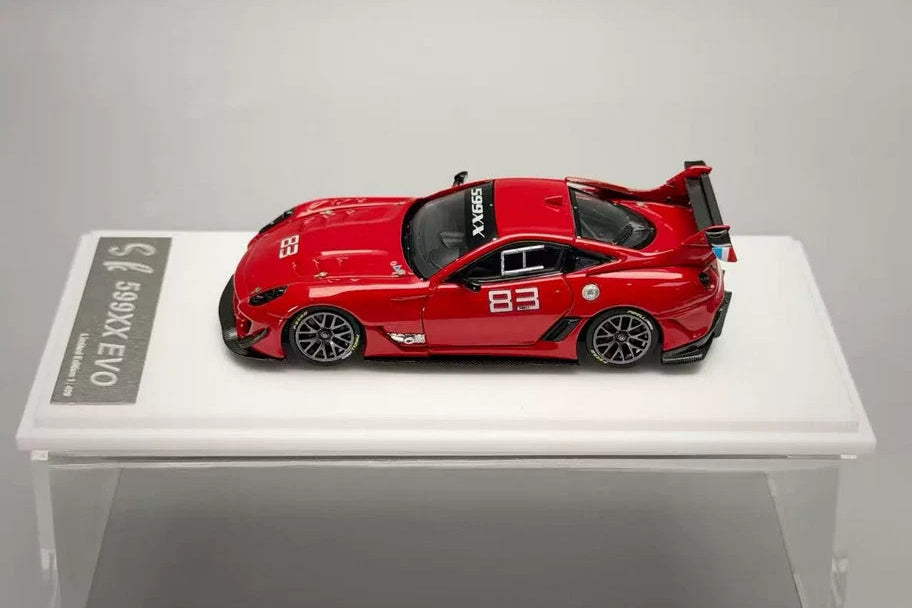SK MODEL 1/64 FERRARI 599XX EVO #83 ROJO