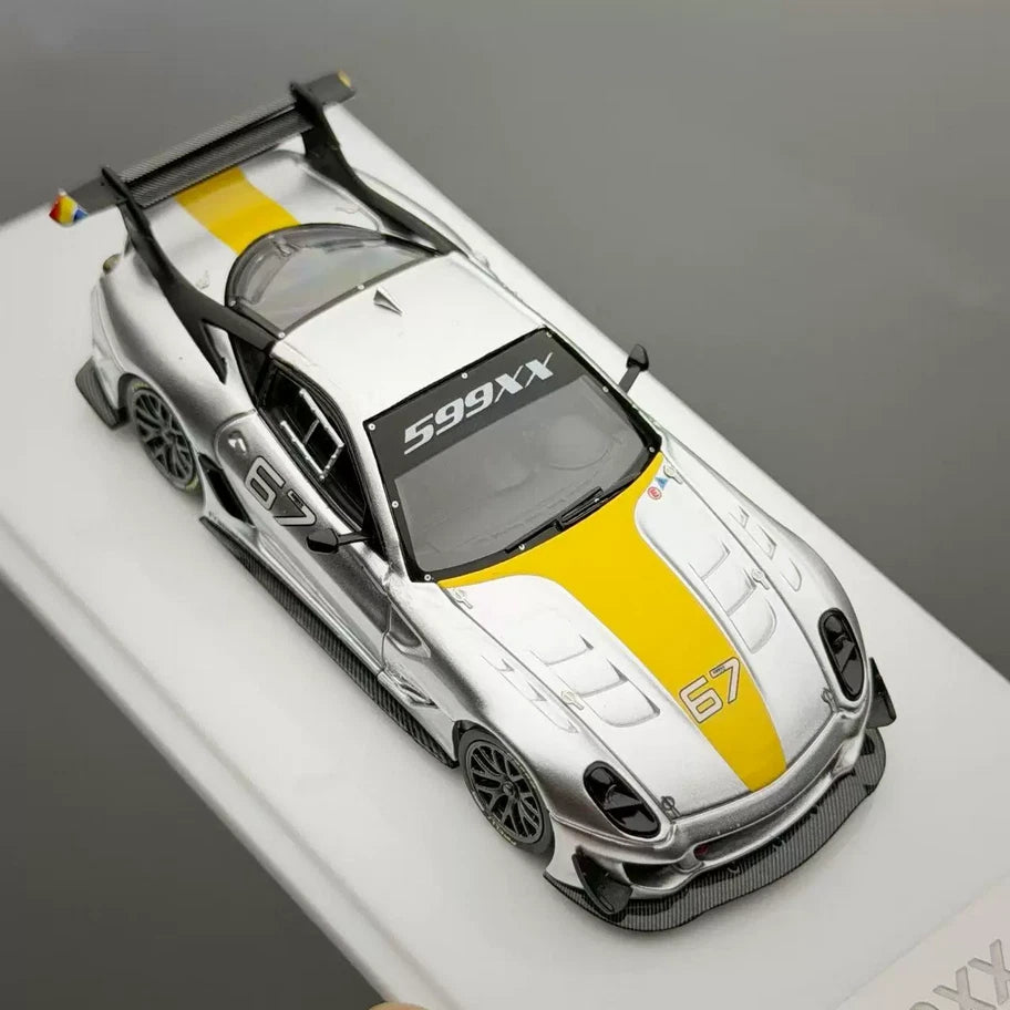 SK MODEL 1/64 FERRARI 599XX EVO #67 PLATEADO