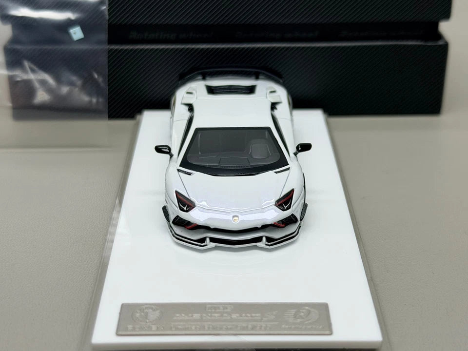 ROTATING WHEEL 1/64 LAMBORGHINI AVENTADOR ROWEN BLANCO